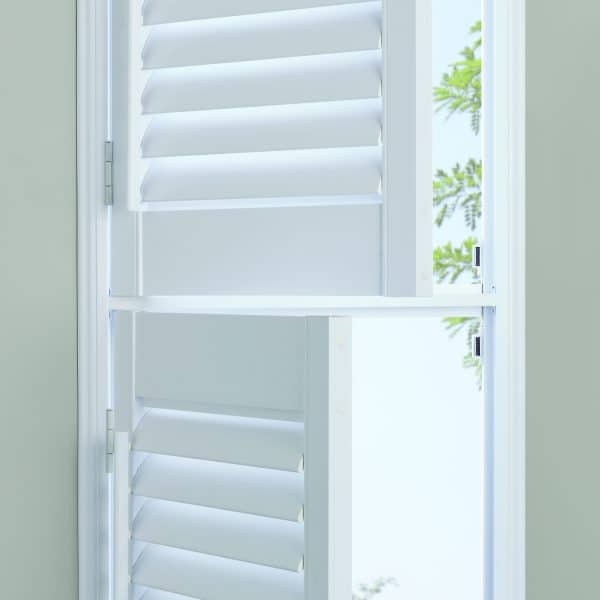 Urban Shutters Artic Contempo Tier T-Post